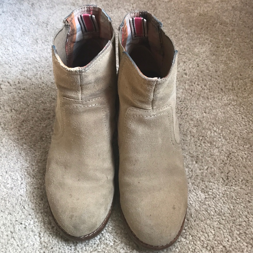 Sperry booties